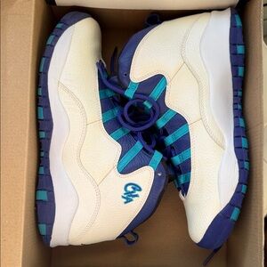 Jordan Kids Sneakers in Cream and Blue